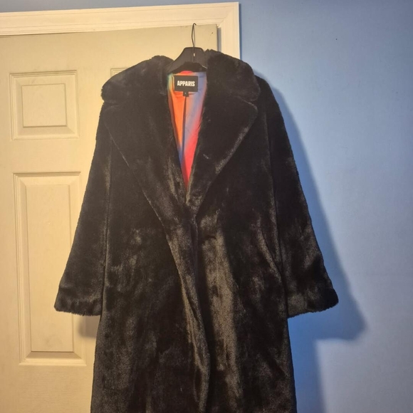 Apparis Black Teddy Jacket - Picture 1 of 5